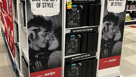 Axe Meijer 'Give the Gift of Style' Pallet Display