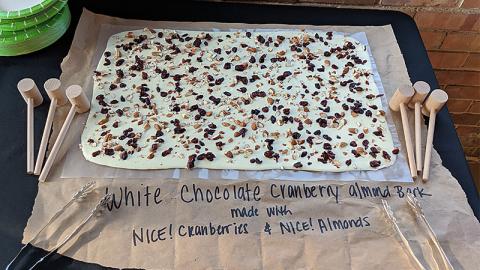 Nice! 'White Chocolate Cranberry Almond Bark' Sheet