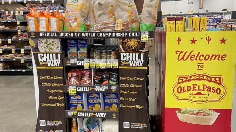 Kroger 'Chili Your Way' Pallet Display