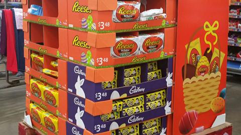 Reese's Walmart Easter Pallet Display