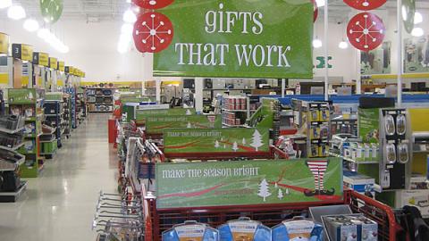 OfficeMax Holiday Signage