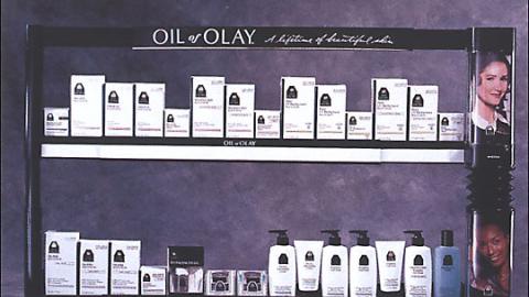 Oil of Olay Flexible Shelf System
