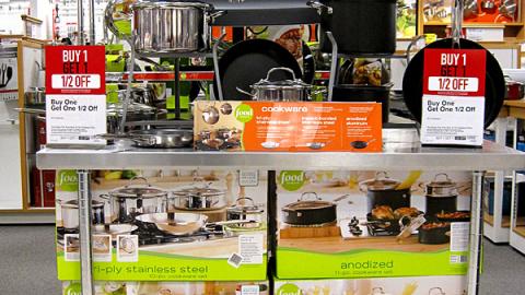 Kohl's Food Network Cookware Display